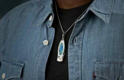 Flash Titanium Knife Pendant Featuring Dichrolam®, And Hand-forged Damascus Blade -KNIFECOMMAND Sales b02 flash alt