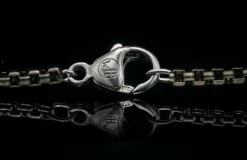 Flash Titanium Knife Pendant Featuring Dichrolam®, And Hand-forged Damascus Blade -KNIFECOMMAND Sales b02 newboxchain blacktemp 2