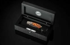 Glow Titanium Pocketknife Inlaid With Zinc-matrix Apple Coral. -KNIFECOMMAND Sales b09 glow 5