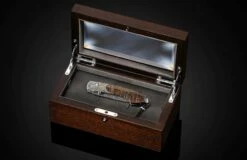 Deer Hand-engraved Pocket Knife With Woolly Mammoth Tooth And Damascus -KNIFECOMMAND Sales b12 deer 5 box